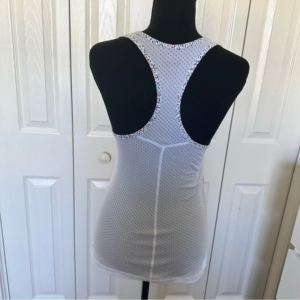Nike Dri-Fit Print Racerback Tank Top Women Athletic Workout Shirt Size XS